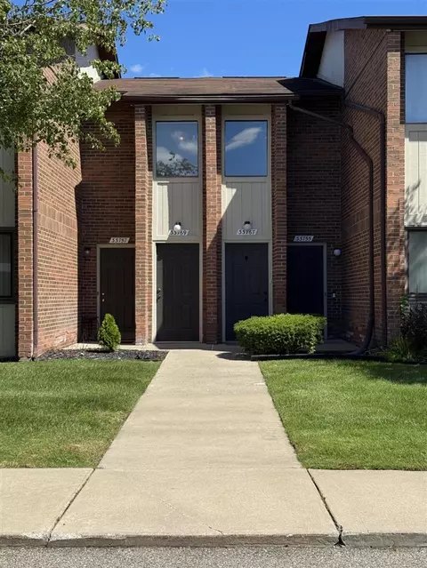 33769 Pondview #59, Livonia, MI 48152