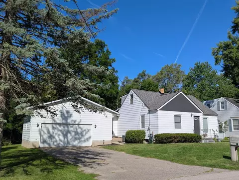 1355 Hillcrest, Grand Rapids, MI 49504