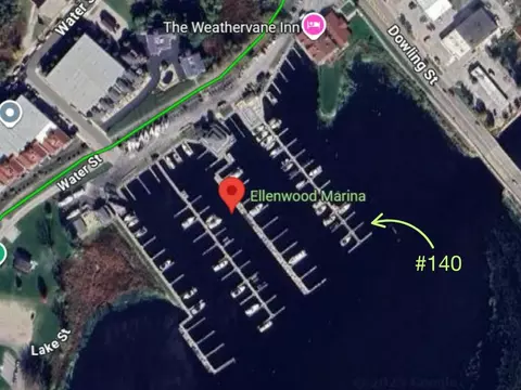 8572 Ellenwood #140A, Montague, MI 49437