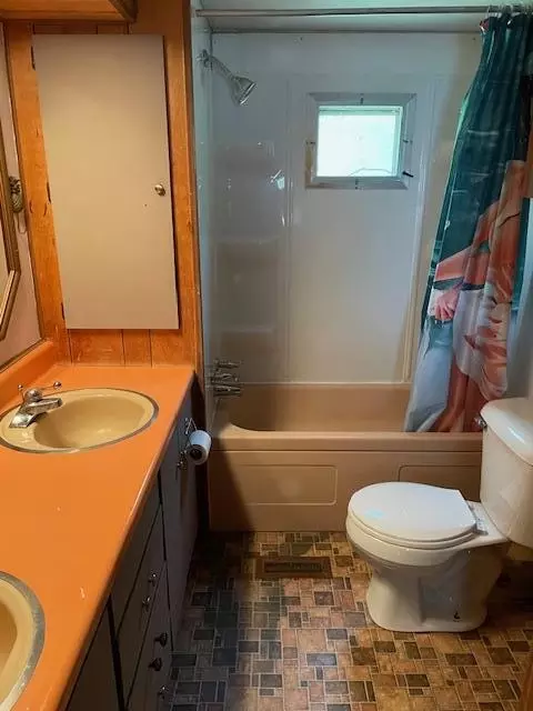 Bath - 262 E Southern, Coldwater, MI 49036 photo 1 of 2