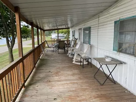 Exterior - 262 E Southern, Coldwater, MI 49036 photo 2 of 3