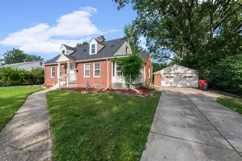28080 Pierce, Southfield, MI 48076