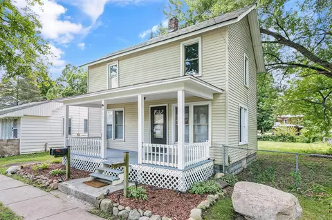 311 Spring, Three Rivers, MI 49093 photo 5