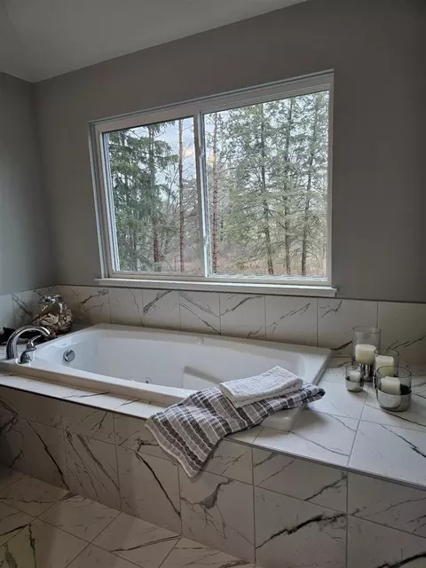 10678 Valley Vw, Saline, MI 48176 photo 26