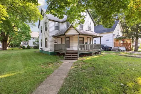 1303 E Stockbridge, Kalamazoo, MI 49001