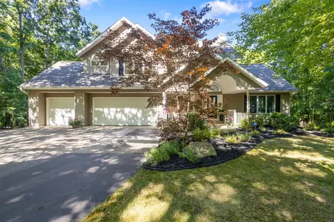 254 Spruceview, Plainwell, MI 49080