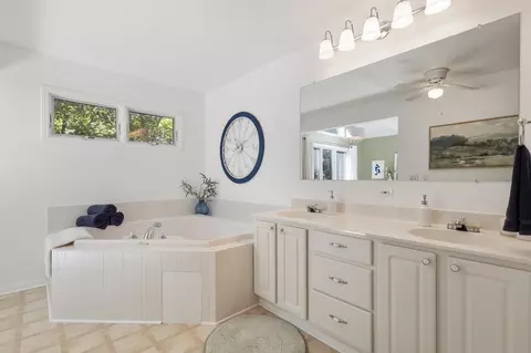 Bath - 254 Spruceview, Plainwell, MI 49080 photo 3 of 7