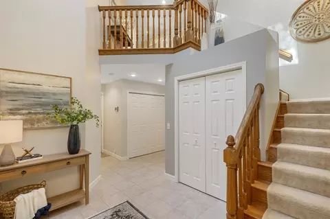 Entry Way - 254 Spruceview, Plainwell, MI 49080 photo 2 of 4