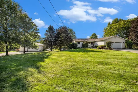 7060 Marshall, Olivet, MI 49076 photo 2