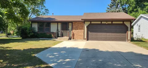4785 Wolf Run, Grand Rapids, MI 49548