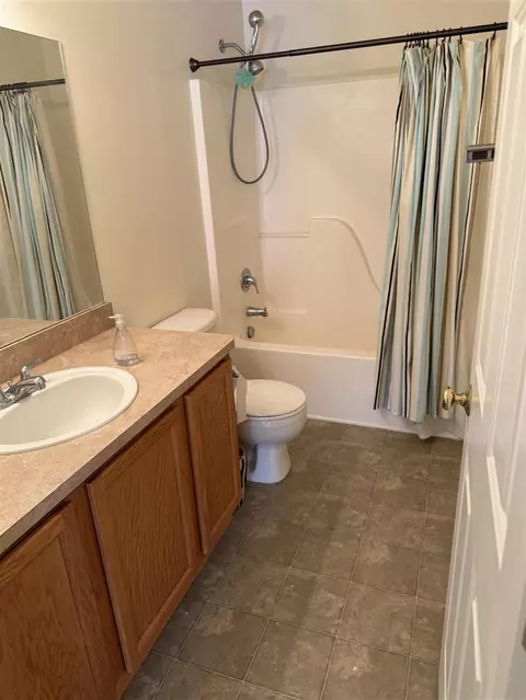 Bath - 3244 Whitaker, Melvindale, MI 48122 photo 1 of 1