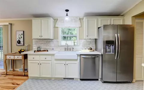 Kitchen - 11560 Lewis, Plainwell, MI 49080 photo 3 of 5