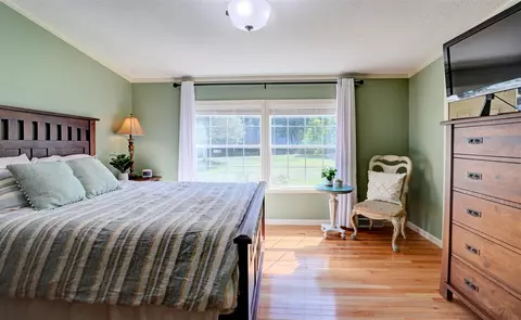 Bedroom - 11560 Lewis, Plainwell, MI 49080 photo 3 of 7