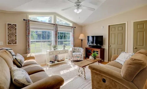 Living - 11560 Lewis, Plainwell, MI 49080 photo 3 of 6