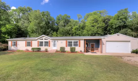 Exterior - 11560 Lewis, Plainwell, MI 49080 photo 2 of 7
