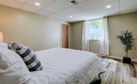 Bedroom - 11560 Lewis, Plainwell, MI 49080 photo 7 of 7