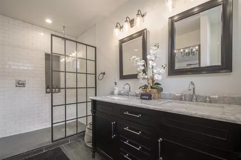 Bath - 7 E Beech, Three Oaks, MI 49128 photo 1 of 2