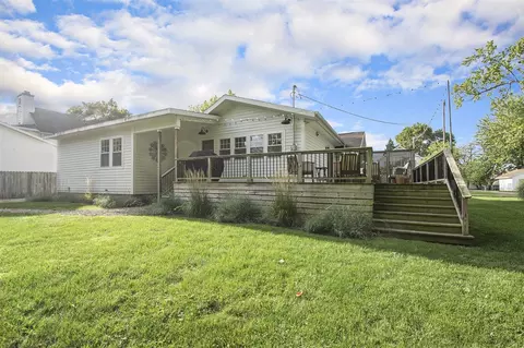 Exterior - 7 E Beech, Three Oaks, MI 49128 photo 5 of 10