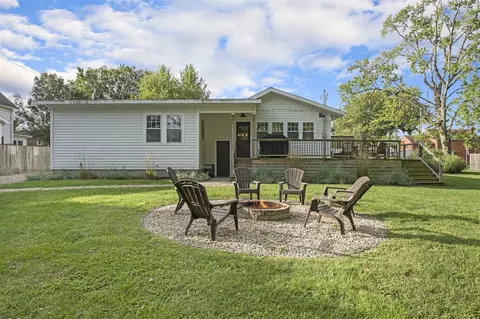 Exterior - 7 E Beech, Three Oaks, MI 49128 photo 6 of 10