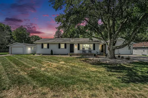 69218 Center, Edwardsburg, MI 49112