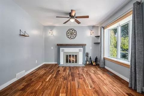 130 E Glenguile, Parchment, MI 49004 photo 9