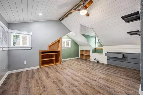 130 E Glenguile, Parchment, MI 49004 photo 14