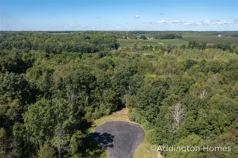 12548 Alder Meadow Ct, Lowell, MI 49331