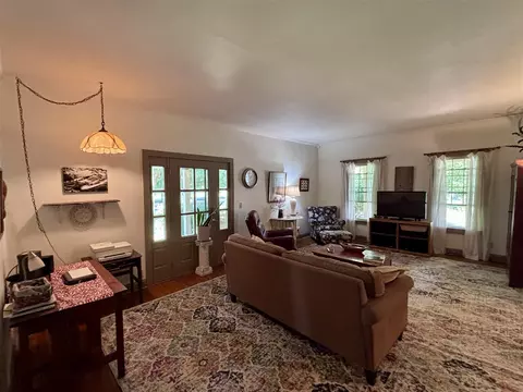 Living - 52655 Nottawa, Mendon, MI 49072 photo 5 of 5