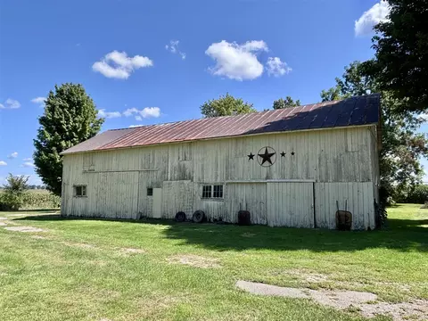 Exterior - 52655 Nottawa, Mendon, MI 49072 photo 13 of 30