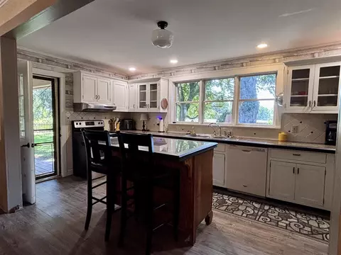 Kitchen - 52655 Nottawa, Mendon, MI 49072 photo 5 of 5