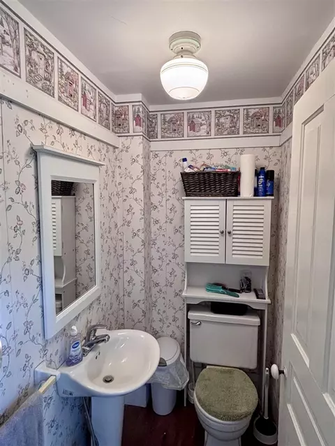 Bath - 52655 Nottawa, Mendon, MI 49072 photo 5 of 5
