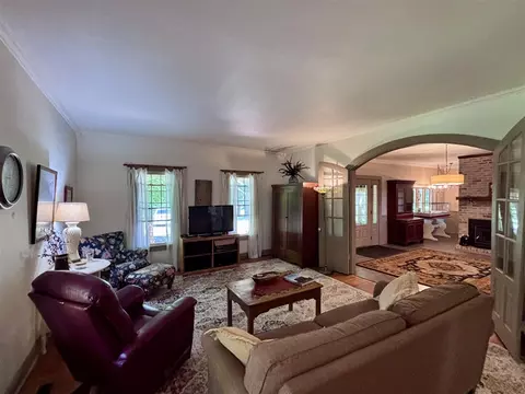 Living - 52655 Nottawa, Mendon, MI 49072 photo 3 of 5