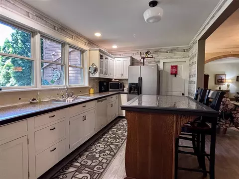 Kitchen - 52655 Nottawa, Mendon, MI 49072 photo 2 of 5