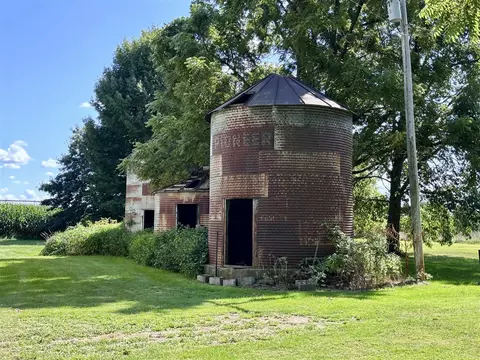 Exterior - 52655 Nottawa, Mendon, MI 49072 photo 18 of 30