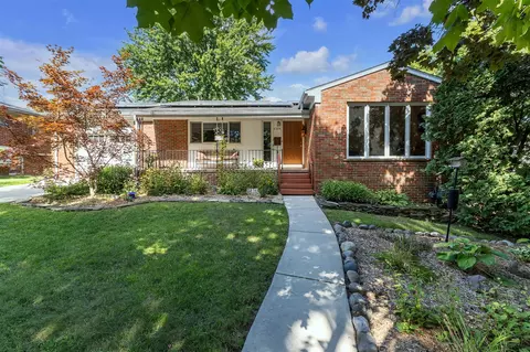 2209 Independence, Ann Arbor, MI 48104