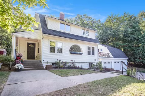 1725 Walker, Grand Rapids, MI 49504