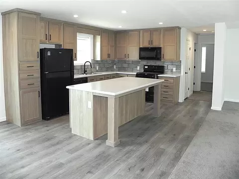 57920 James, Three Rivers, MI 49093 photo 3