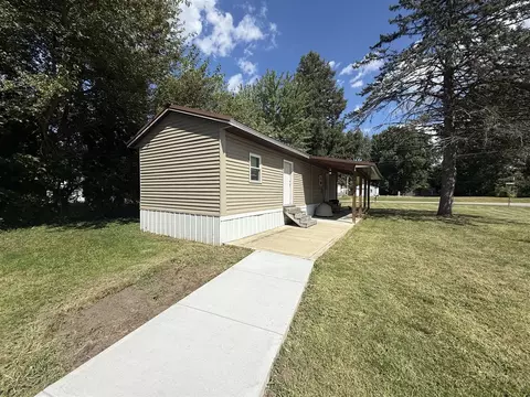 Exterior - 4028 Marie, Jackson, MI 49201 photo 4 of 4