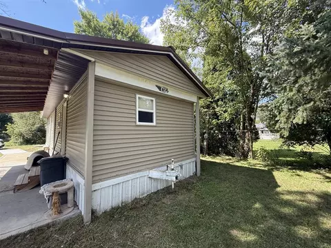 Exterior - 4028 Marie, Jackson, MI 49201 photo 2 of 4