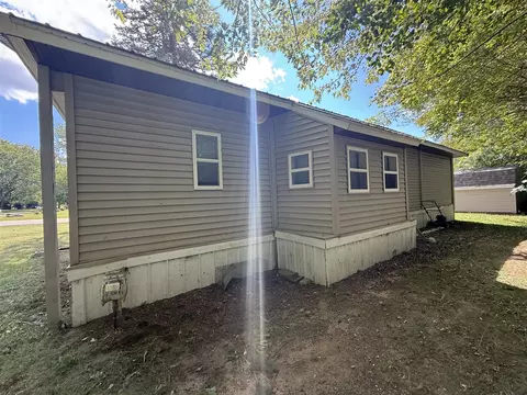 Exterior - 4028 Marie, Jackson, MI 49201 photo 3 of 4
