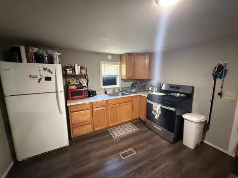 Kitchen - 4028 Marie, Jackson, MI 49201 photo 1 of 1