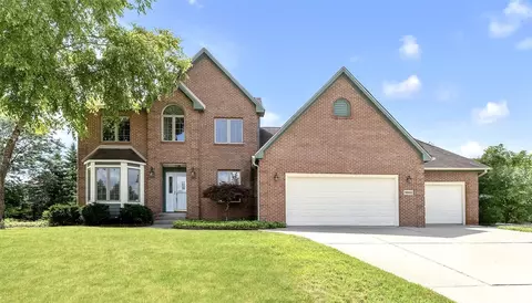 1860 Chicory Rdg, Ann Arbor, MI 48103