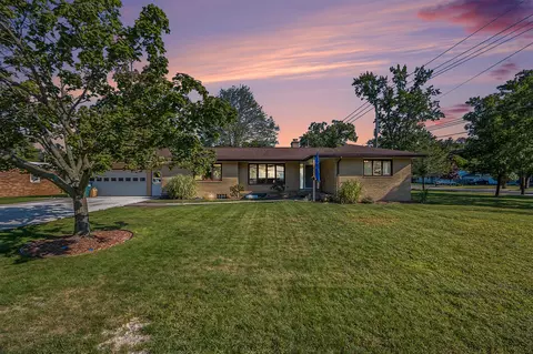 1812 Ritter Hls, Norton Shores, MI 49441