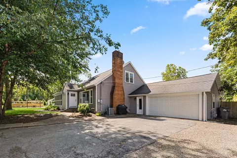 7306 Harbert, Three Oaks, MI 49128