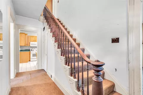 Entry Way - 217 Marshall, Brooklyn, MI 49230 photo 4 of 6