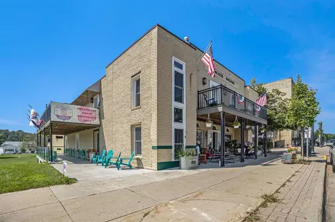 215 S Hancock #2 F, Pentwater, MI 49449