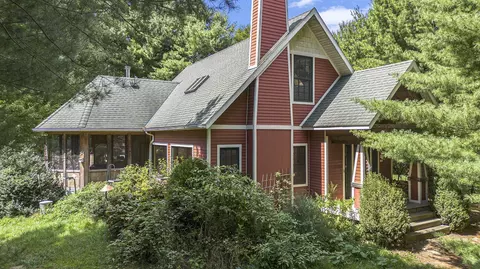 1352 Leapfrog, Fennville, MI 49408