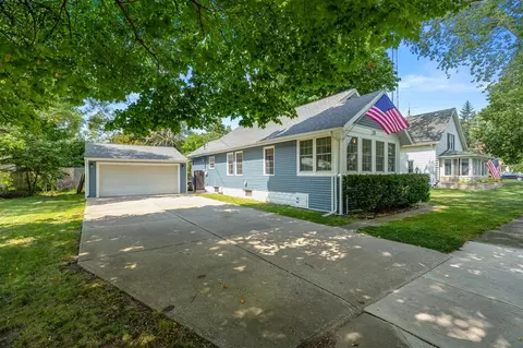 332 Sutherland, Watervliet, MI 49098