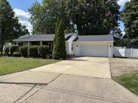 1411 Sunnyfield, Sturgis, MI 49091