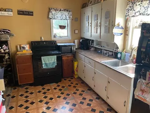 1004 E Copeland, Montgomery, MI 49255 photo 3